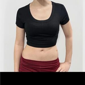 Zenana Black Ribbed knit Women's scoop neck Crop Top Sz Small-